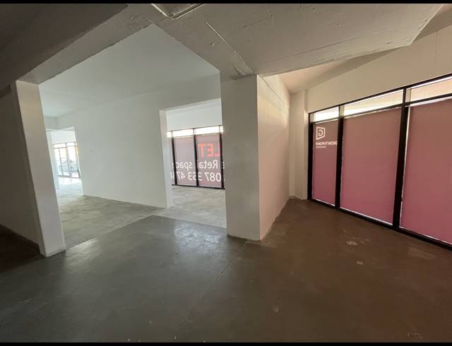 496M² BUSINESS TO LET IN WOODSTOCK